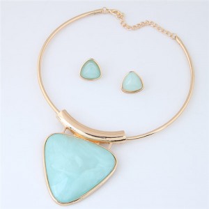 Cute Triangle Resin Gem Golden Alloy Fashion Necklet and Stud Earrings Set - Teal