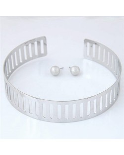 Hollow-out Punk High Fashion Alloy Necklet and Stud Earrings Set - Silver