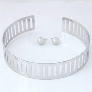 Hollow-out Punk High Fashion Alloy Necklet and Stud Earrings Set - Silver