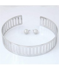 Hollow-out Punk High Fashion Alloy Necklet and Stud Earrings Set - Silver