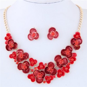 Prosperious Flowers Cluster Design Fashion Statement Necklace and Earrings Set - Red