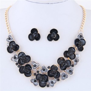 Prosperious Flowers Cluster Design Fashion Statement Necklace and Earrings Set - Black