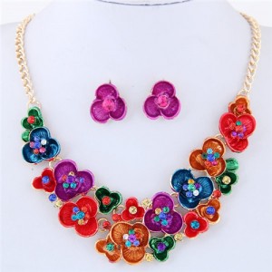 Prosperious Flowers Cluster Design Fashion Statement Necklace and Earrings Set - Multicolor