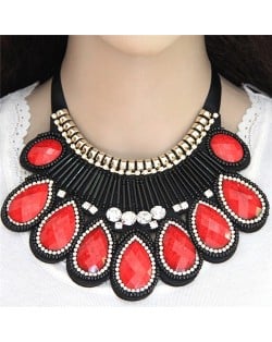 Bohemian Fashion Resin Gems Inlaid Waterdrops Design Chunky Costume Necklace - Red