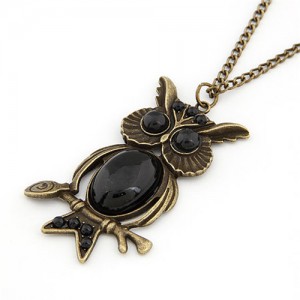 Gem Embellished Vintage Night Owl Pendant Fashion Necklace - Black