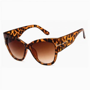 8 Colors Available Golden Decoration Embellished Cat Eye Shape Street High Fashion Sunglasses
