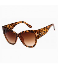 8 Colors Available Golden Decoration Embellished Cat Eye Shape Street High Fashion Sunglasses