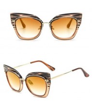 7 Colors Available Golden Frame Cat Eye Shape Fashion Sunglasses