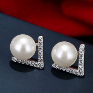 Pearl and Cubic Zirconia Inlaid Unique Elegant Style Women Fashion Stud Earrings - White