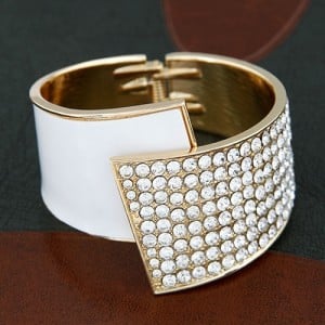 Czech Rhinestone Inlaid Luxurious Style Open-end Fashion Bangle - Golden