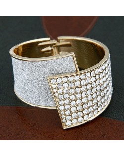 Czech Rhinestone Inlaid Luxurious Dull Polish Style Open-end Fashion Bangle - Golden