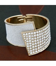 Czech Rhinestone Inlaid Luxurious Dull Polish Style Open-end Fashion Bangle - Golden