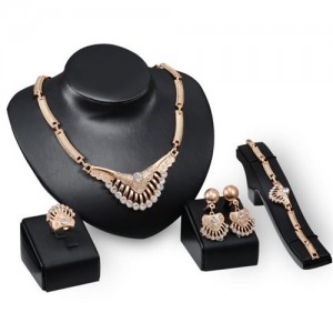 Rhinestone Embellished Floral Pattern Joints Chain Design 4pcs Golden Fashion Jewelry Set
