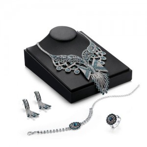 Luxurious Hollow Floral Pattern Design 4pcs High Fashion Rhinestone Jewelry Set