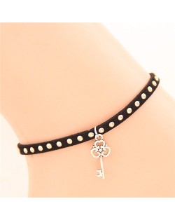 Alloy Studs Fashion Floral Key Pendant Women Anklet