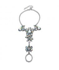 Rhinestone Rabits and Flowers Design Women Fashion Anklet - Luminous White