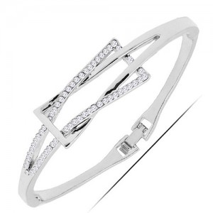 Rhinestone Inlaid Graceful Bowknot Design Alloy Bangle - Silver
