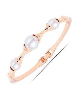 Pearl Inlaid Graceful Joints Design Golden Fashion Bangle