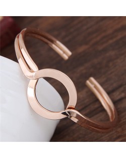 Simple Artistic High Fashion Alloy Bangle - Golden