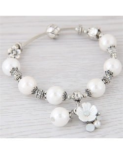 Seashell Flower Pendant Beads Decorated Vintage Fashion Bracelet - White