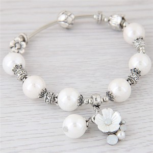 Seashell Flower Pendant Beads Decorated Vintage Fashion Bracelet - White