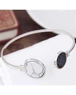 Black and White Gem Embellished Round Decoration Design Fashion Bangle - Silver