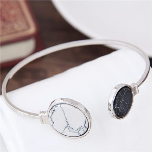 Black and White Gem Embellished Round Decoration Design Fashion Bangle - Silver