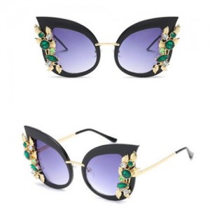 8 Colors Available Green Gems and Golden Leaves Decorated Frame High Fashion Sunglasses