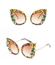 8 Colors Available Green Gems and Golden Leaves Decorated Frame High Fashion Sunglasses