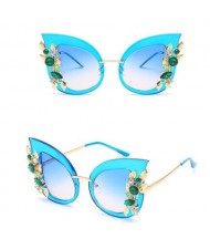 8 Colors Available Green Gems and Golden Leaves Decorated Frame High Fashion Sunglasses