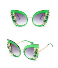 8 Colors Available Green Gems and Golden Leaves Decorated Frame High Fashion Sunglasses