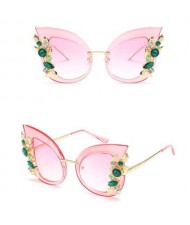 8 Colors Available Green Gems and Golden Leaves Decorated Frame High Fashion Sunglasses