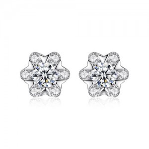 AAA Level Cubic Zirconia Inlaid Snowflake Design 925 Sterling Silver Stud Earrings