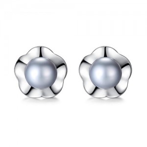 2 Colors Available Natural Pearl Inlaid Flower Design 925 Sterling Silver Stud Earrings