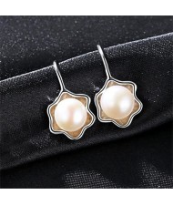 3 Colors Available Natural Pearl Inlaid Floral Pattern Design 925 Sterling Silver Stud Earrings
