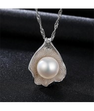 2 Colors Available Natural Pearl Inlaid Seashell Pendant Design 925 Sterling Silver Necklace