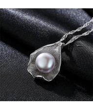 2 Colors Available Natural Pearl Inlaid Seashell Pendant Design 925 Sterling Silver Necklace