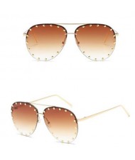 7 Colors Available Studs Decorated Frame Design Frog Eye Shape High Fashion Sunglasses