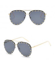 7 Colors Available Studs Decorated Frame Design Frog Eye Shape High Fashion Sunglasses