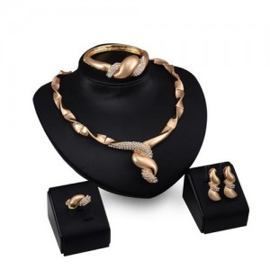 Rhinestone Inlaid Spinning Bold Style 4pcs Golden Jewelry Set