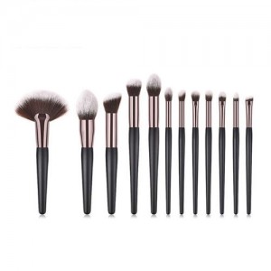 12 pcs Black Wooden Handle Professional Style Fashion Makeup Brushes Set