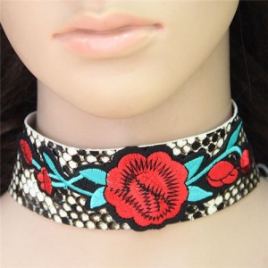 Roses Embroidery Snake Leather Texture Fashion Choker Necklace