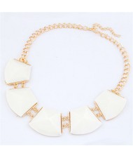 Trapezoid Resin Gems Design Short Costume Necklace - White