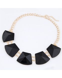 Trapezoid Resin Gems Design Short Costume Necklace - Black