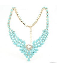 Resin Gems Embellished Young Fashion Statement Necklace - Blue
