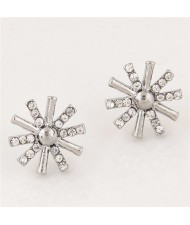 Rhinestone Embellished Shining Snowflake Design Fashion Earrings - Silver