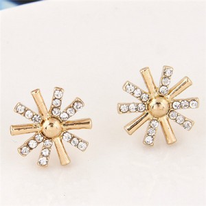 Rhinestone Embellished Shining Snowflake Design Fashion Earrings - Golden