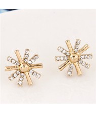 Rhinestone Embellished Shining Snowflake Design Fashion Earrings - Golden