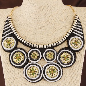 Colorful Painting Flowers Mini Beads Collar Style Chunky Fashion Necklace - Black
