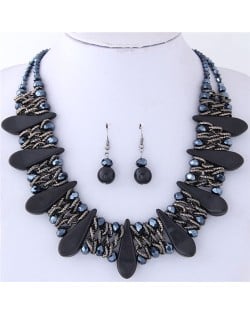 Turquiose Waterdrops and Crystal Beads Inlaid Chunky Costume Necklace and Earrings Set - Black